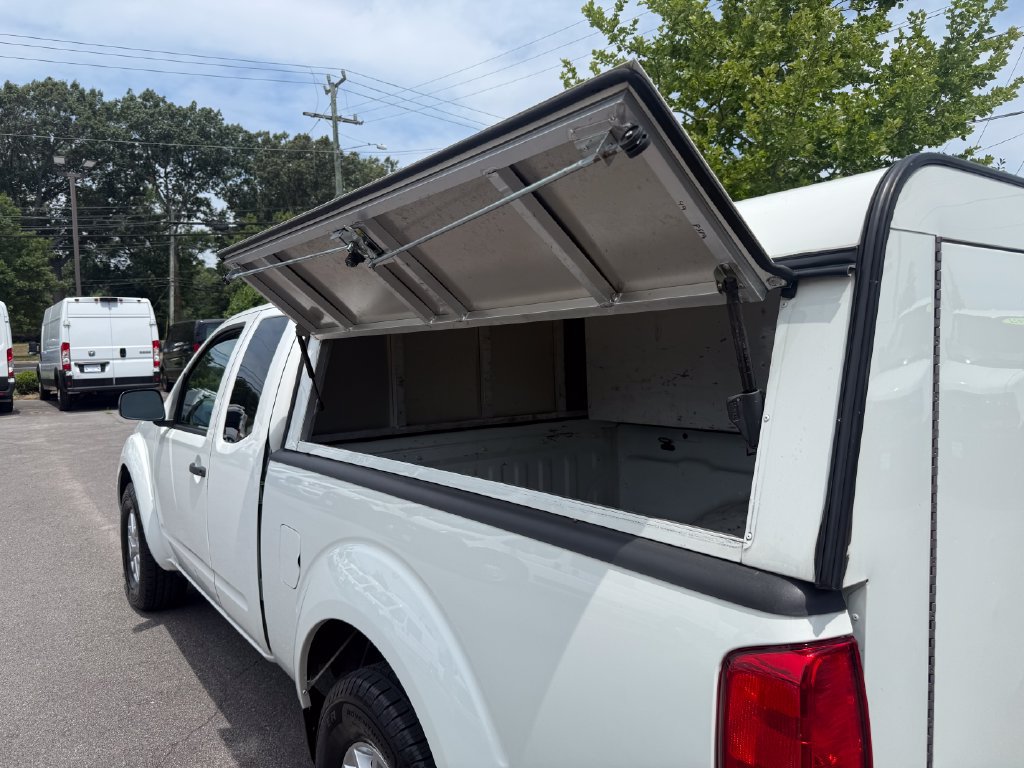 Used 2016 Nissan Frontier SV AWD/4WD image 17