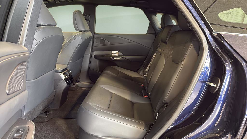 Used 2025 Lexus RX 350 Premium image 15