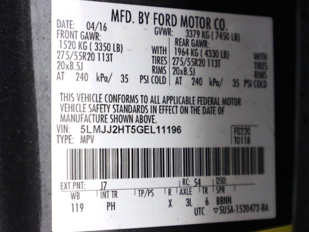 Used 2016 Lincoln Navigator Select RWD image 49