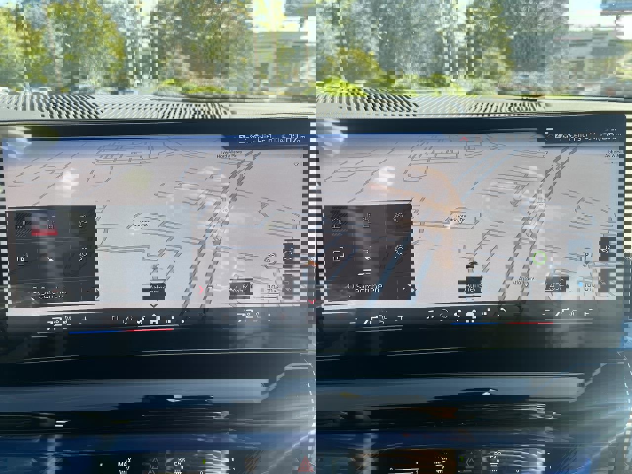 Used 2025 BMW i5 M60 w/ Premium Package image 26