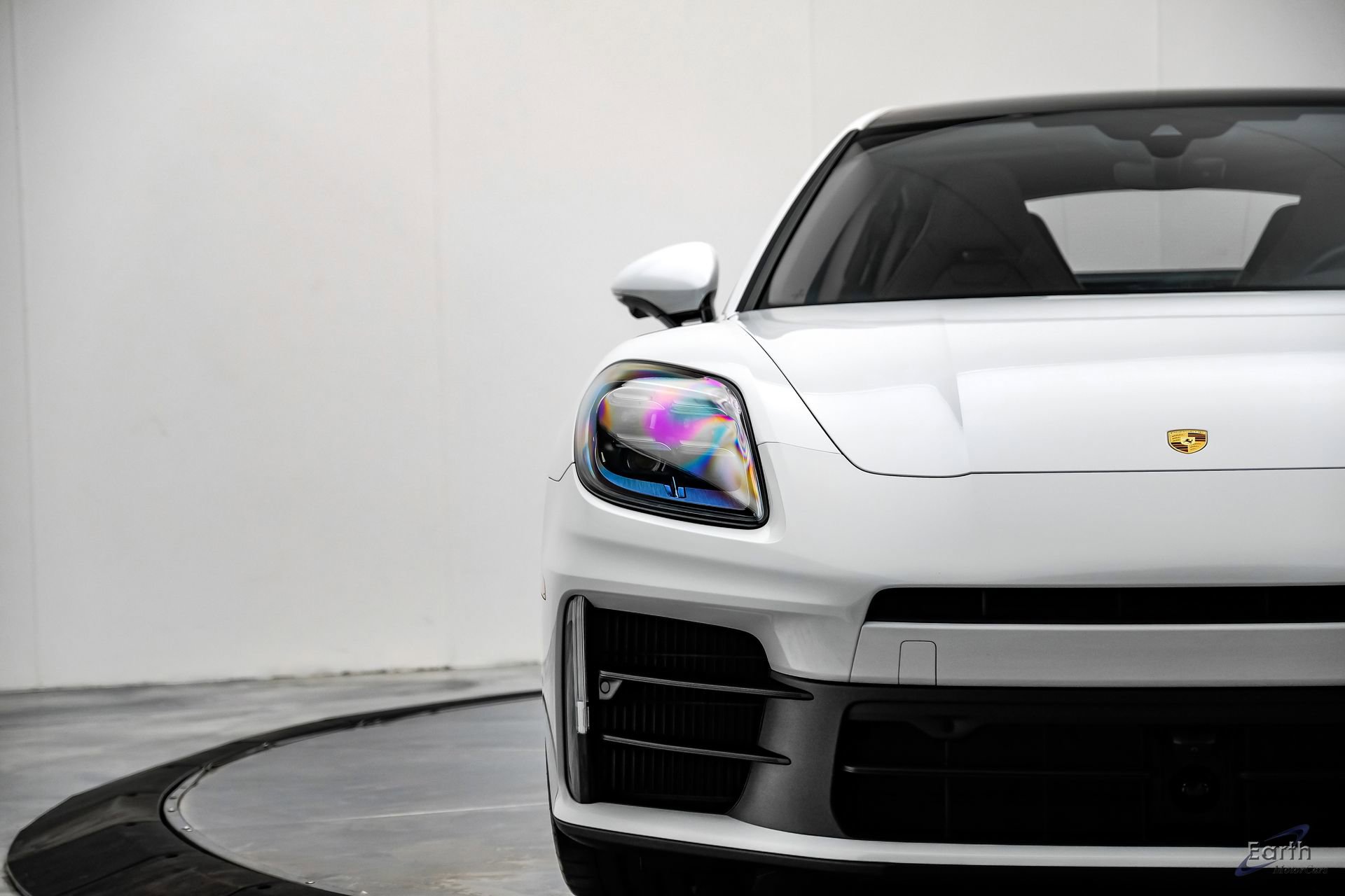 Used 2025 Porsche Panamera w/ Premium Package image 27