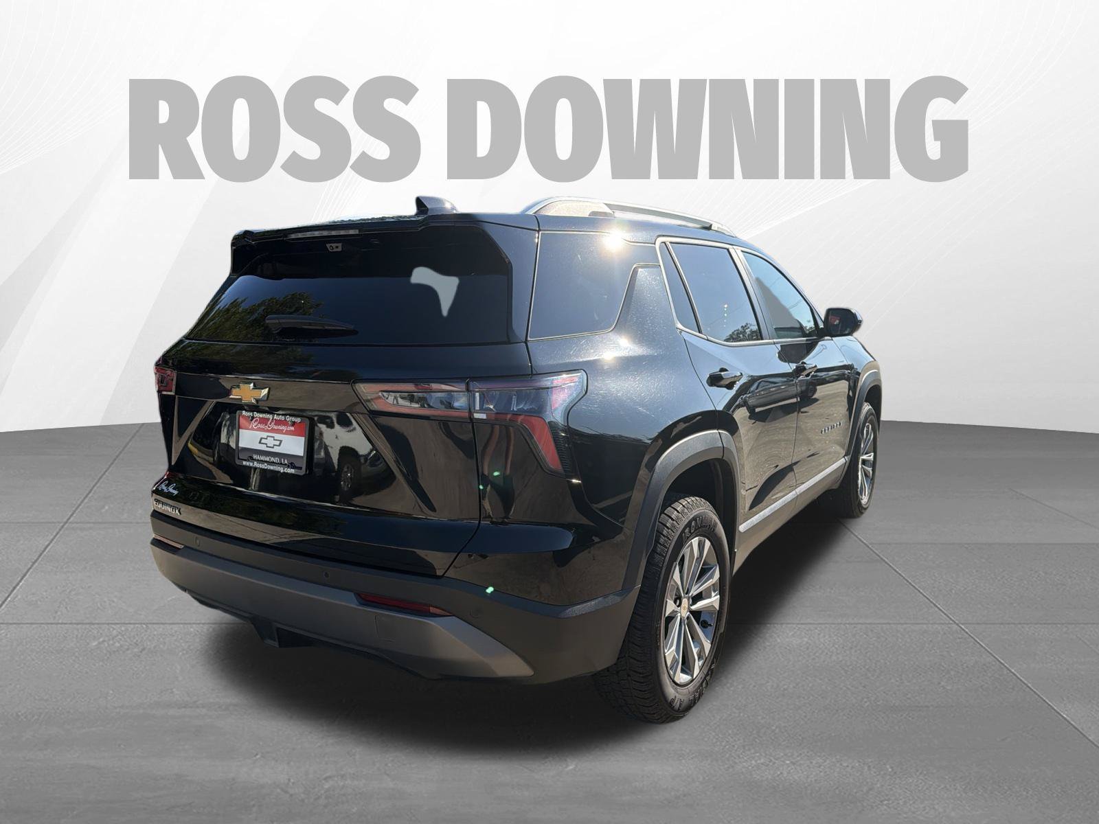 Used 2025 Chevrolet Equinox LT w/ Convenience Package II FWD image 4