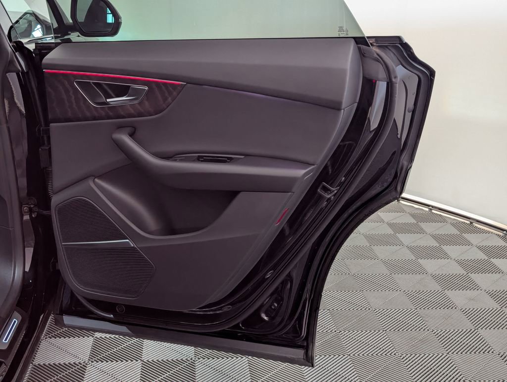 Used 2021 Audi Q8 Premium Plus image 55