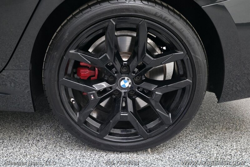 Used 2025 BMW 330i Sedan w/ M Sport Package RWD image 33