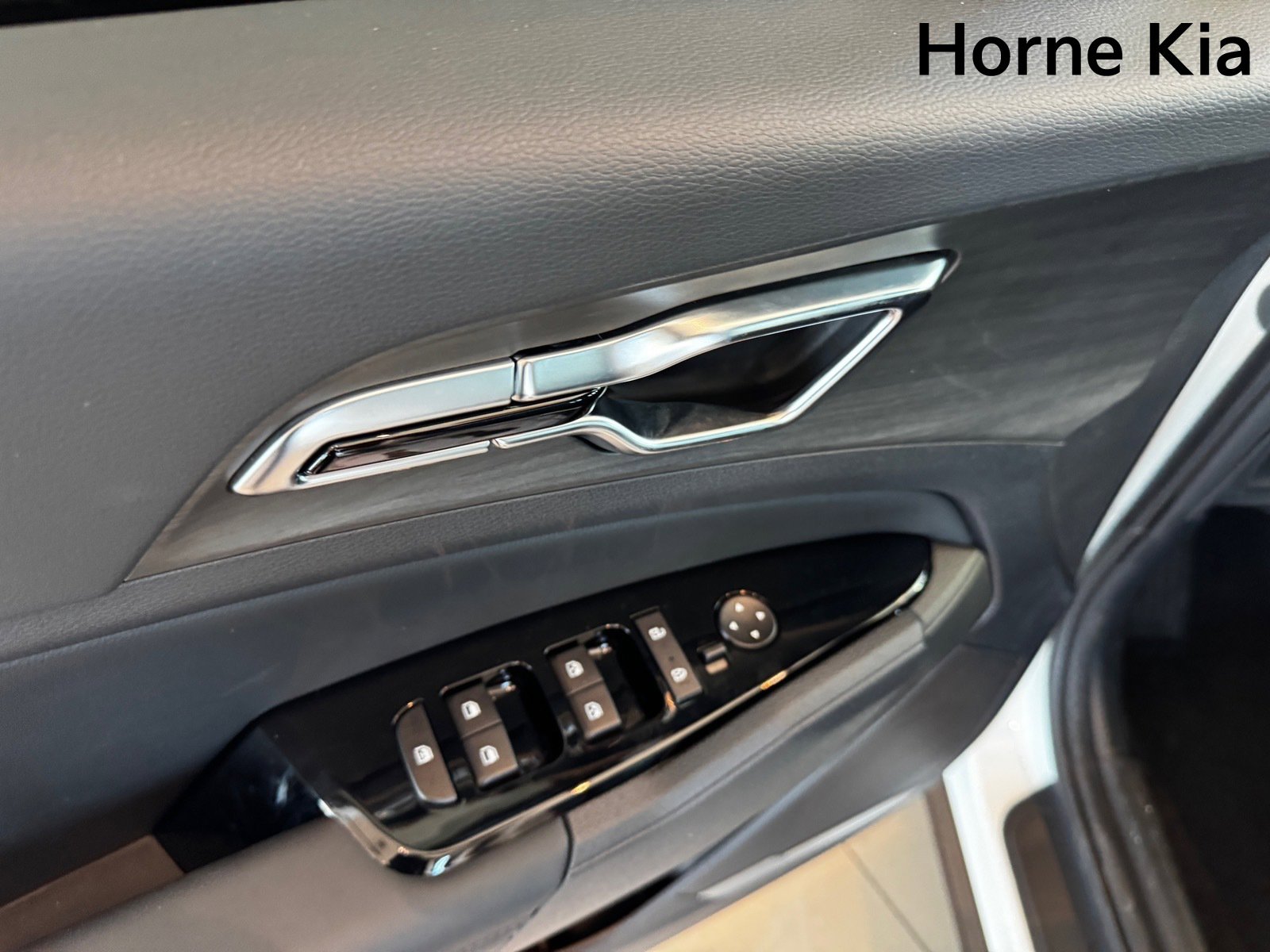 New 2025 Kia Sportage X-Line image 10