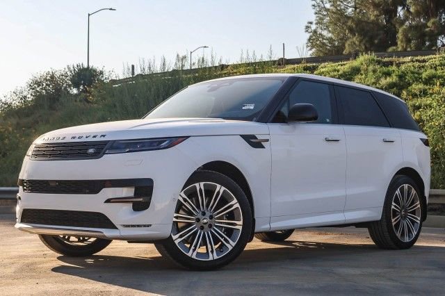 New 2025 Land Rover Range Rover Sport Dynamic SE