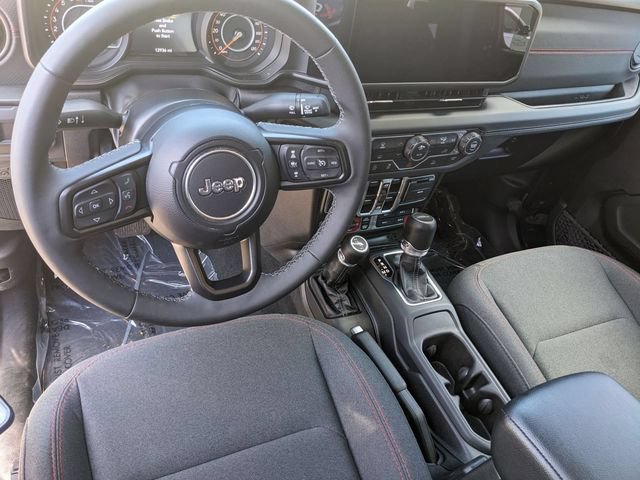 Used 2026 Jeep Gladiator Rubicon AWD/4WD image 11