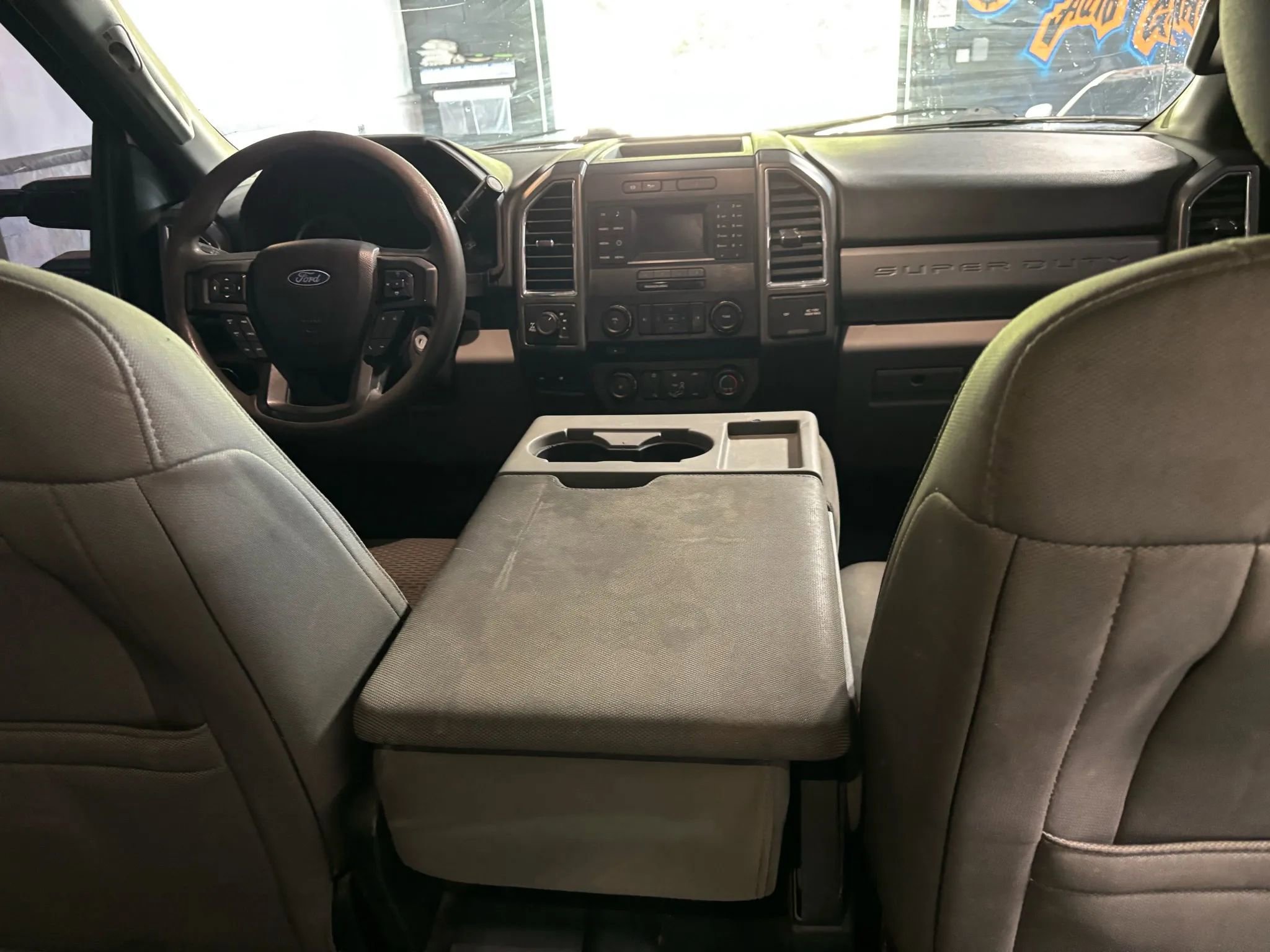 Used 2017 Ford F250 XLT w/ XLT Value Package image 31