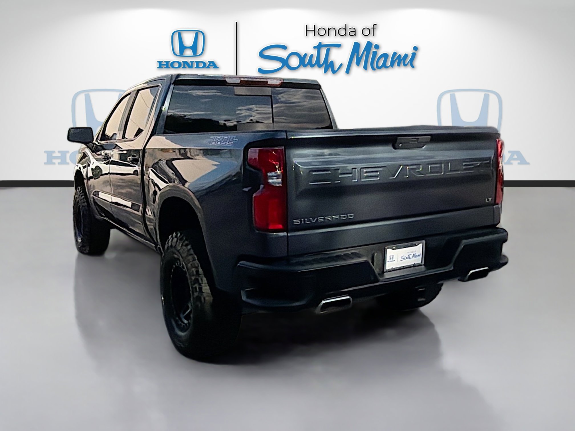 Used 2020 Chevrolet Silverado 1500 LT Trail Boss image 5