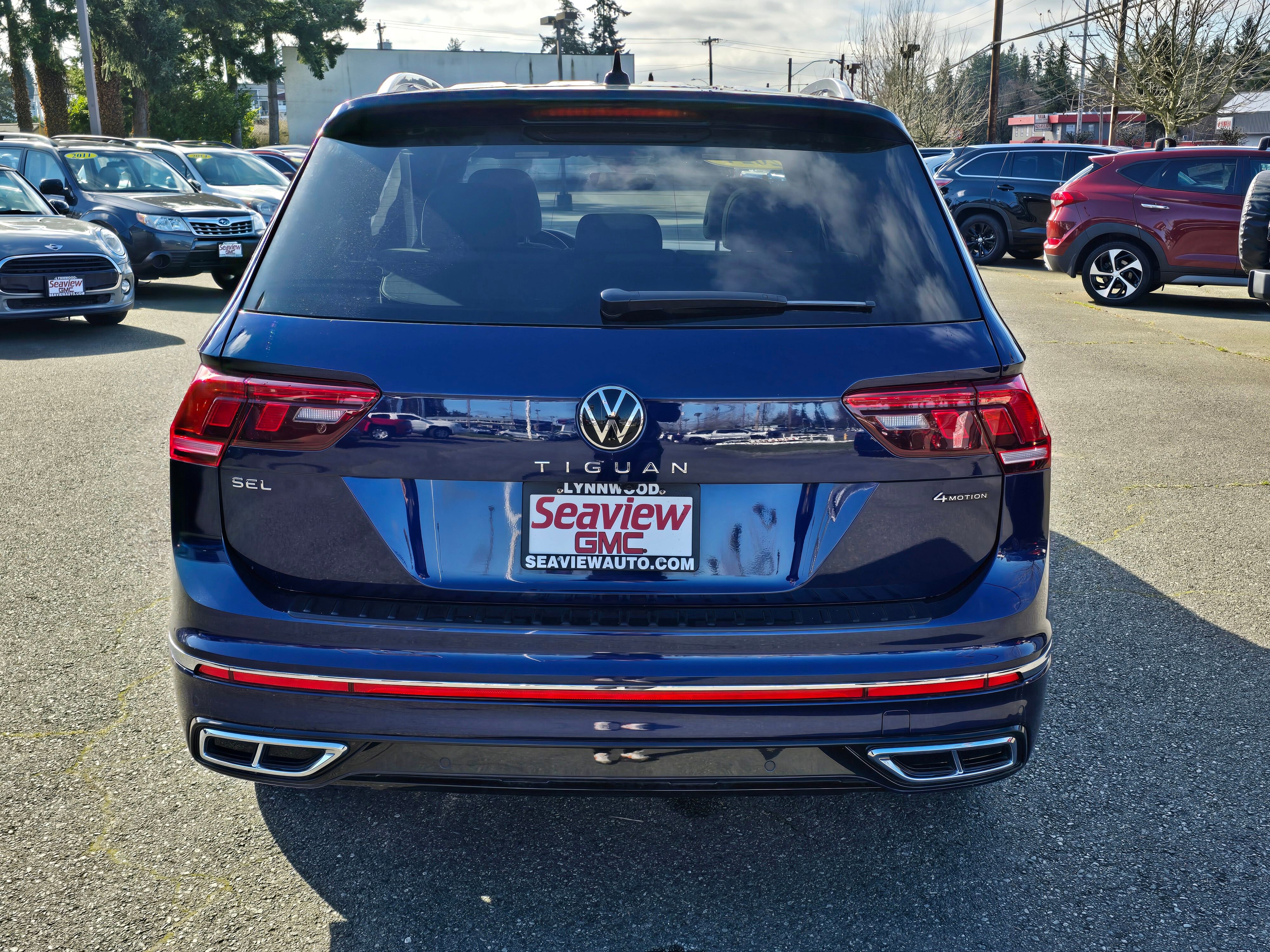 Used 2024 Volkswagen Tiguan SEL R-Line image 6