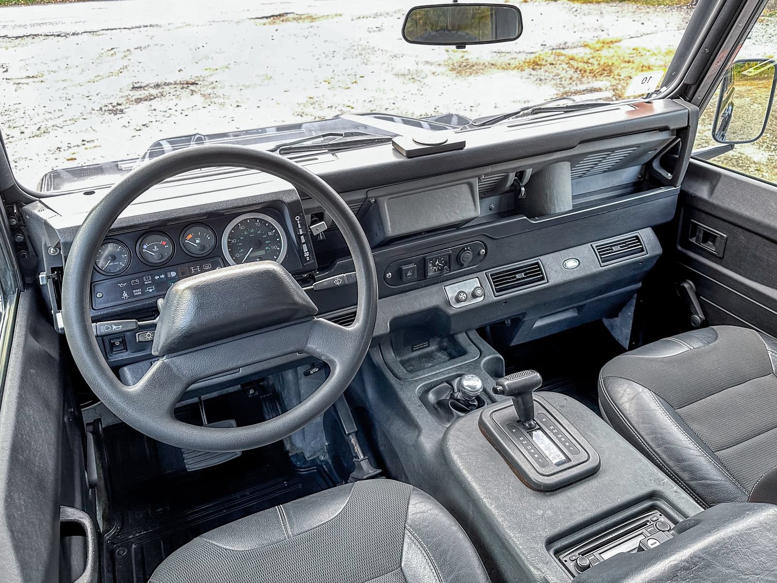 Used 1997 Land Rover Defender 90 AWD/4WD image 19