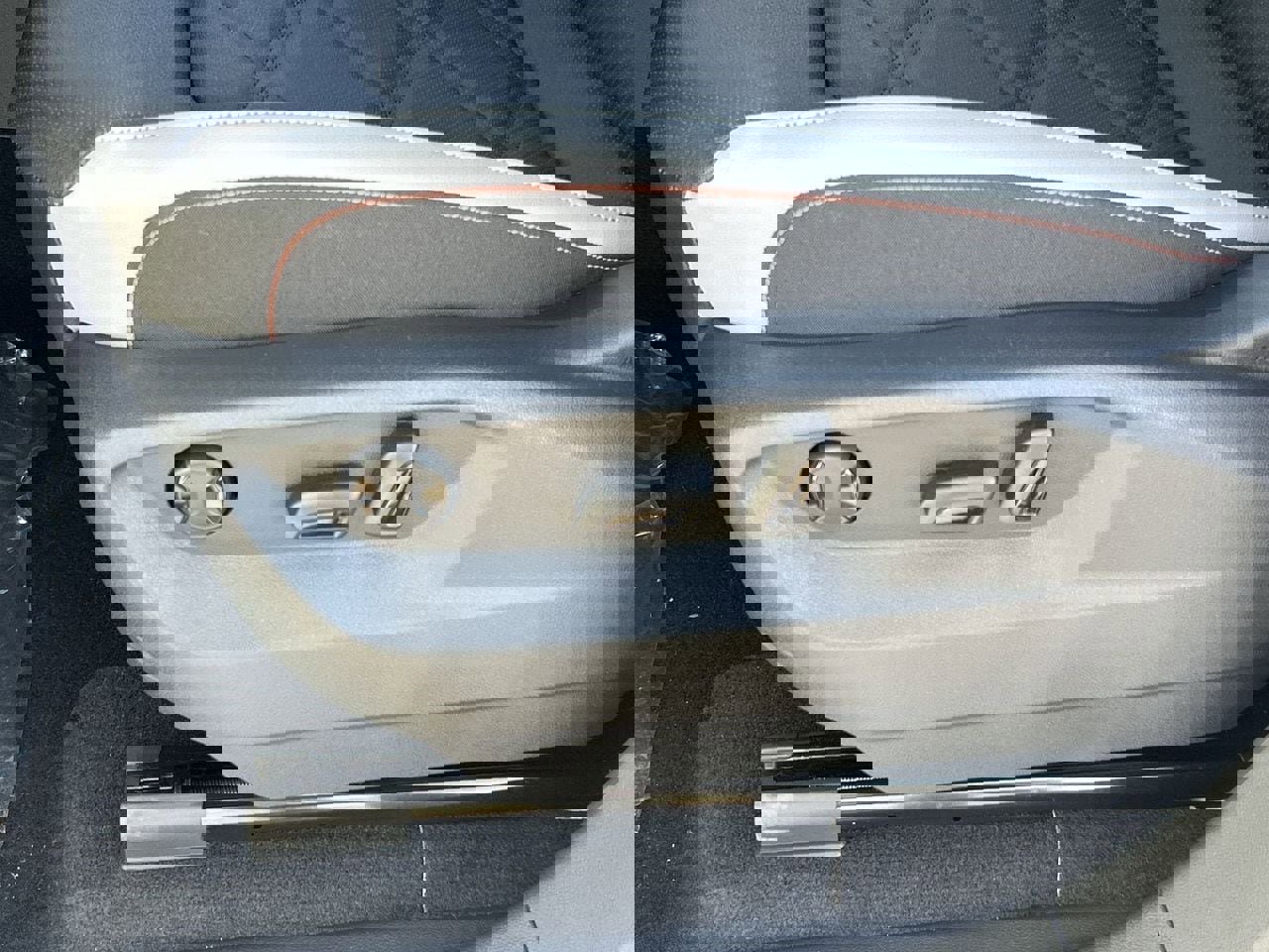 New 2026 Volkswagen Atlas Peak Edition image 16