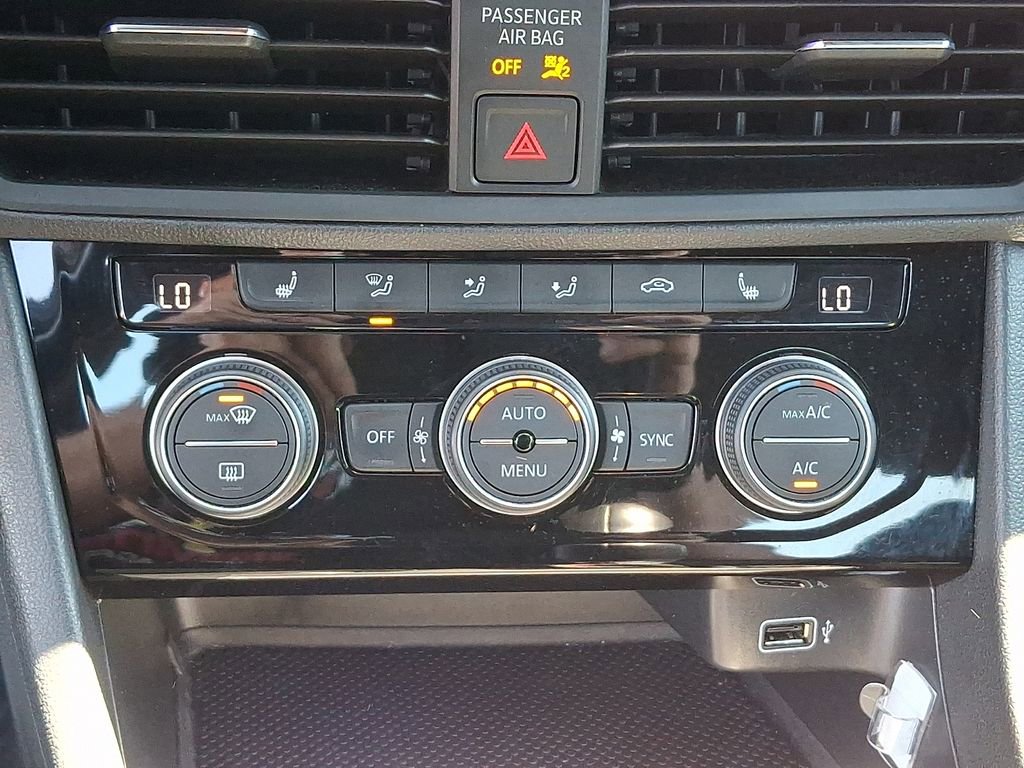 Used 2019 Volkswagen Jetta GLI FWD image 16