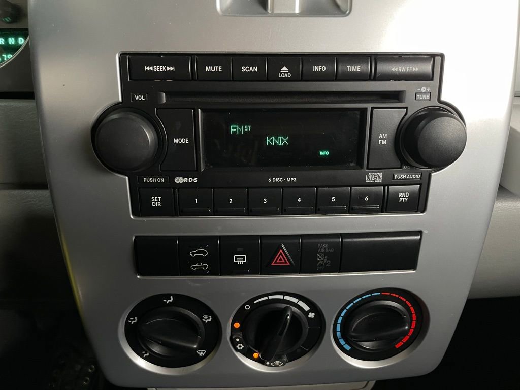 Used 2007 Chrysler PT Cruiser Convertible w/ Spring Special Group image 36