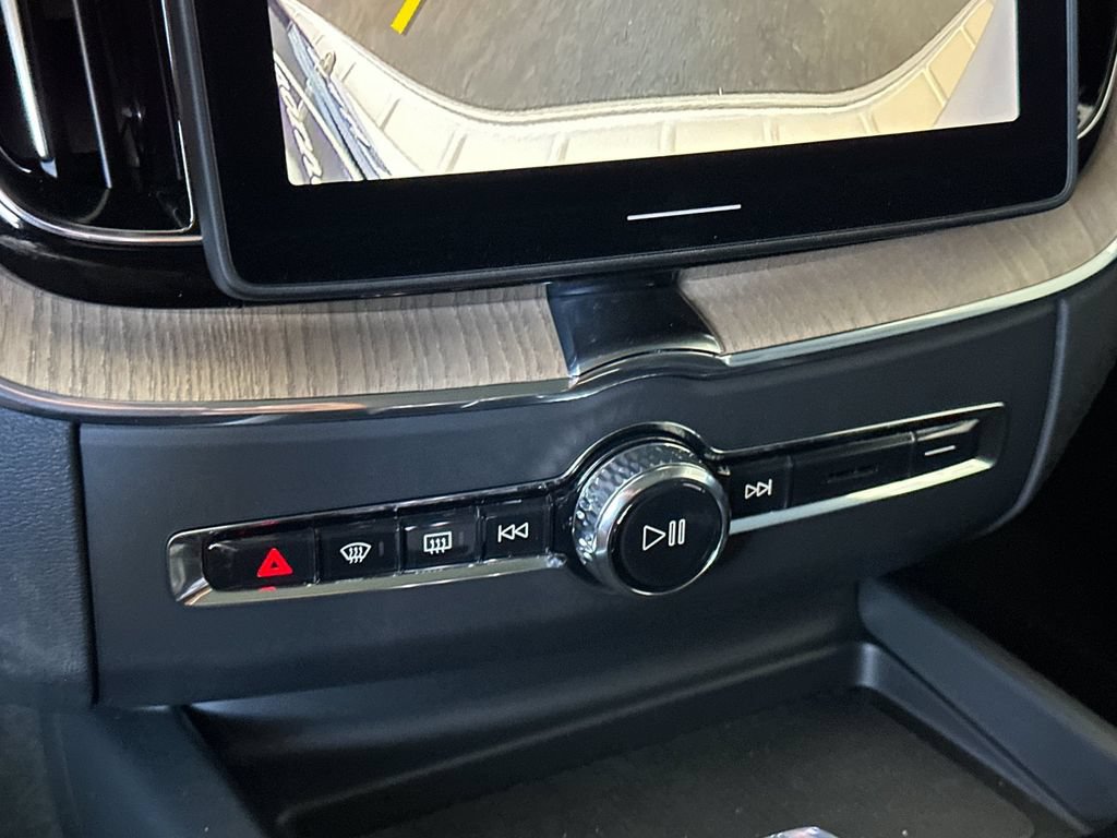New 2026 Volvo XC60 B5 Plus AWD/4WD image 20