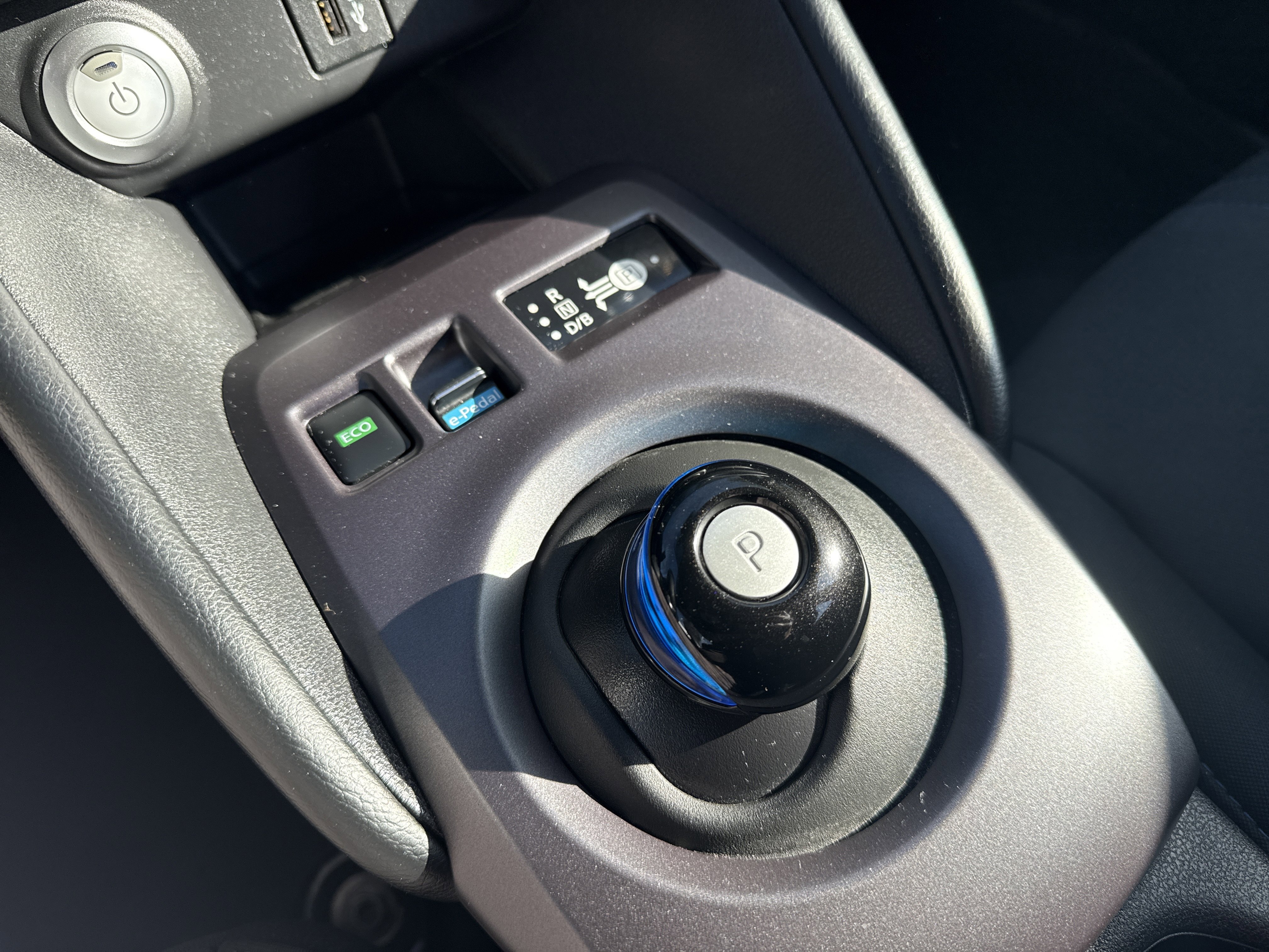 Certified 2025 Nissan Leaf S image 19