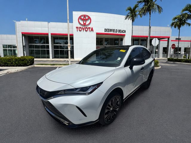 Used 2023 Toyota Venza Nightshade AWD/4WD image 3