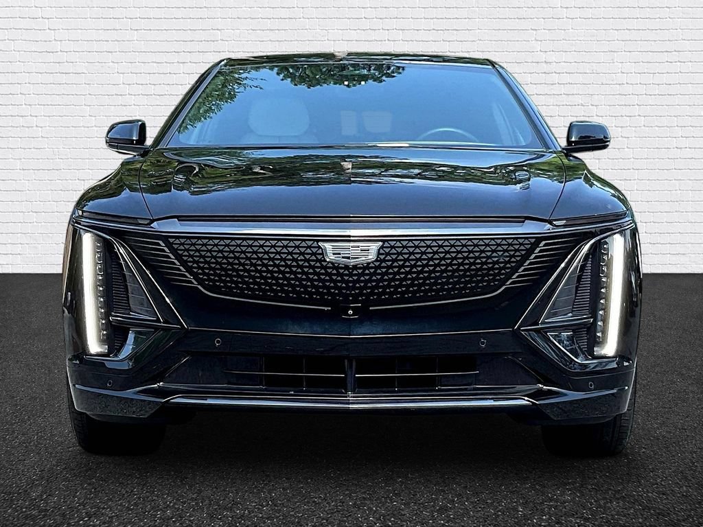 Used 2024 Cadillac Lyriq Sport w/ LPO, Floor Liner Package AWD/4WD image 2