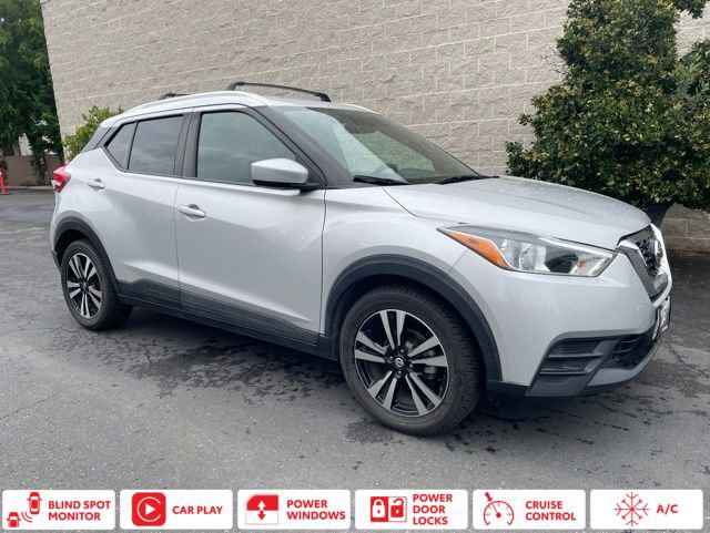 Used 2019 Nissan Kicks SV FWD image 1
