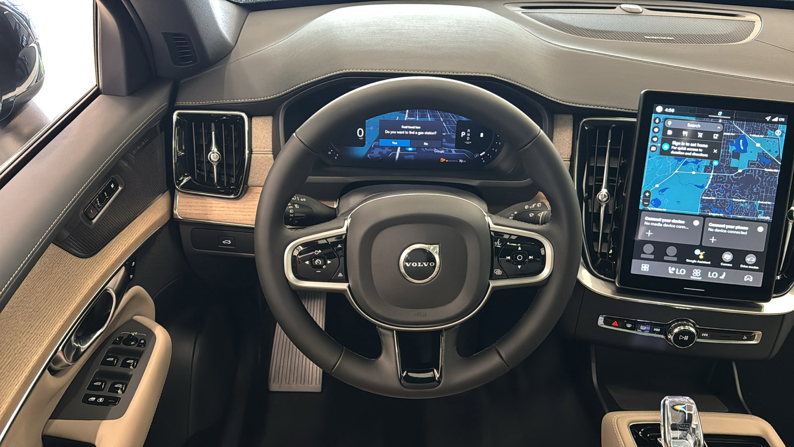 New 2026 Volvo XC90 B6 Plus w/ Protection Package Premier image 12