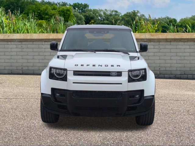 New 2026 Land Rover Defender 110 X-Dynamic SE AWD/4WD image 2