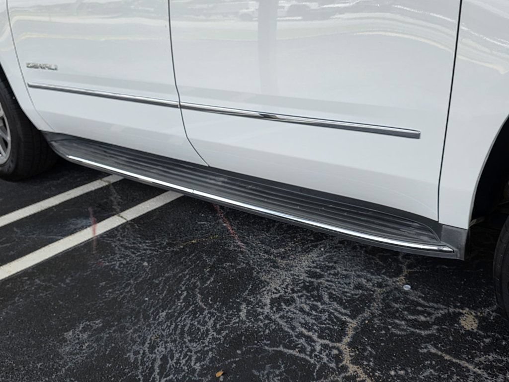 Used 2016 GMC Yukon XL Denali w/ Open Road Package RWD image 32