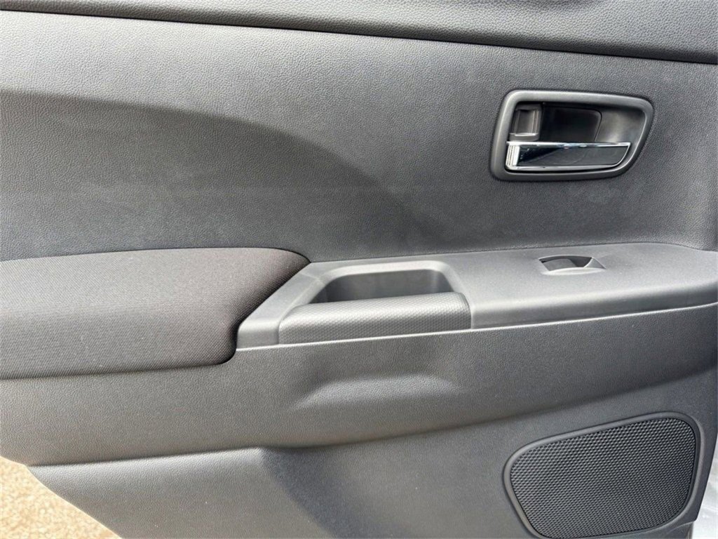 New 2025 Mitsubishi Outlander Sport LE image 27