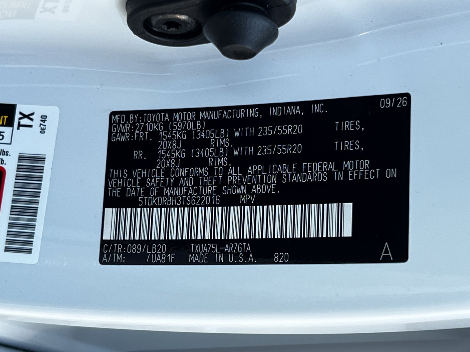 New 2026 Toyota Highlander Limited AWD/4WD image 32