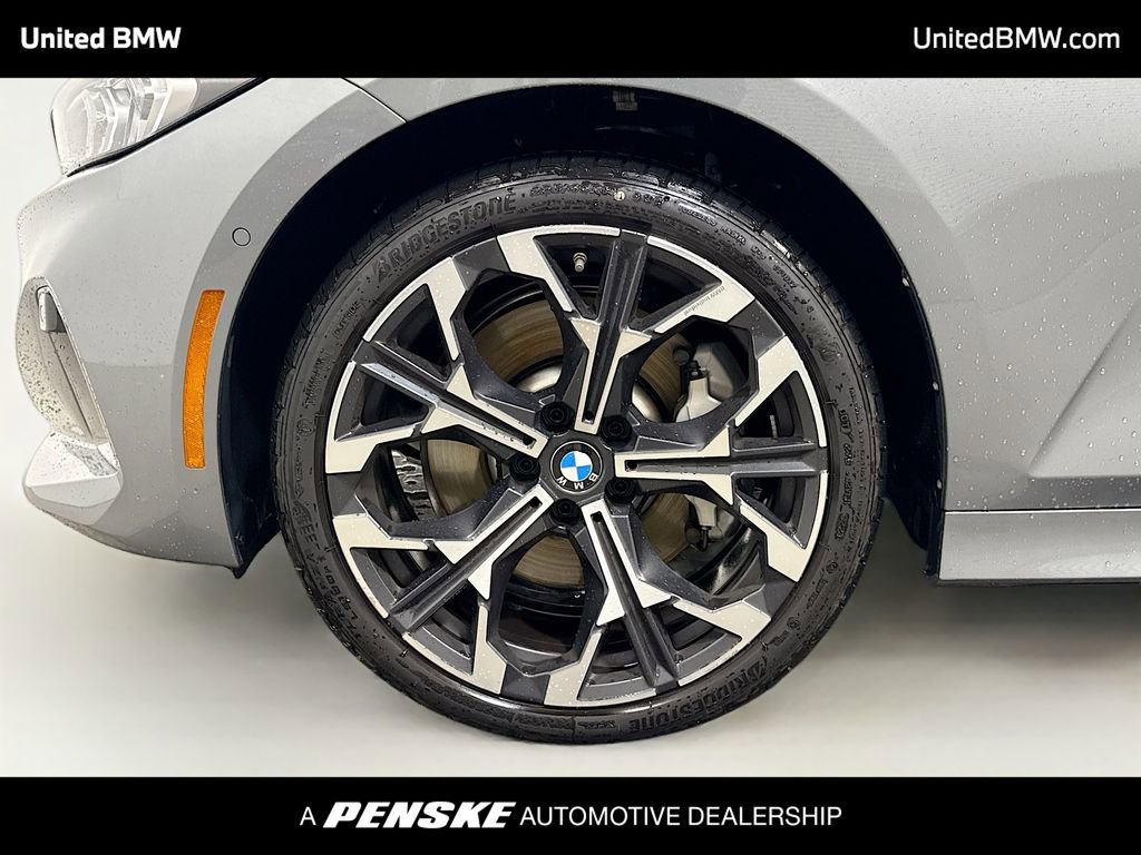 Used 2025 BMW 330i xDrive Sedan AWD/4WD image 2