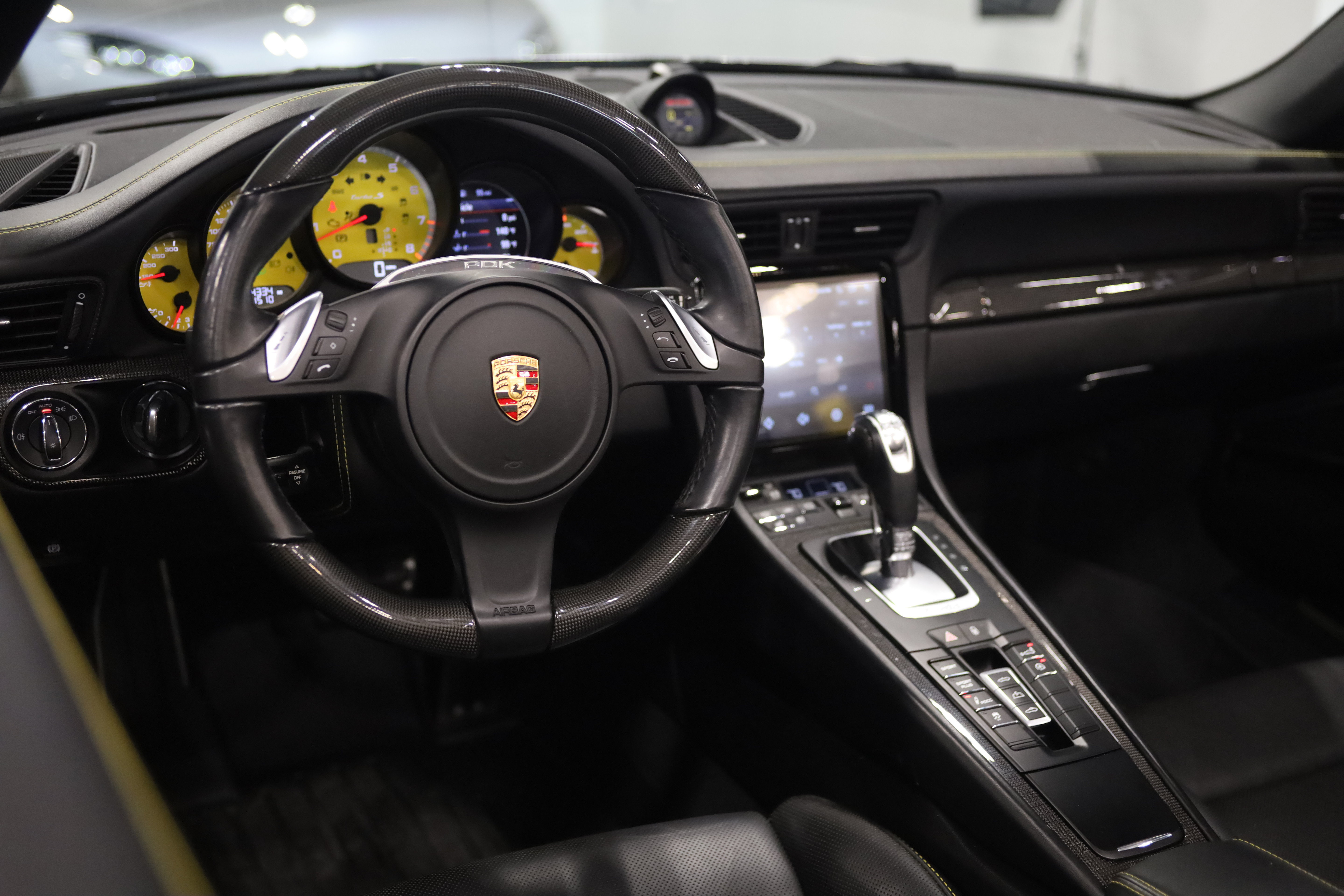 Used 2015 Porsche 911 Turbo S AWD/4WD image 29
