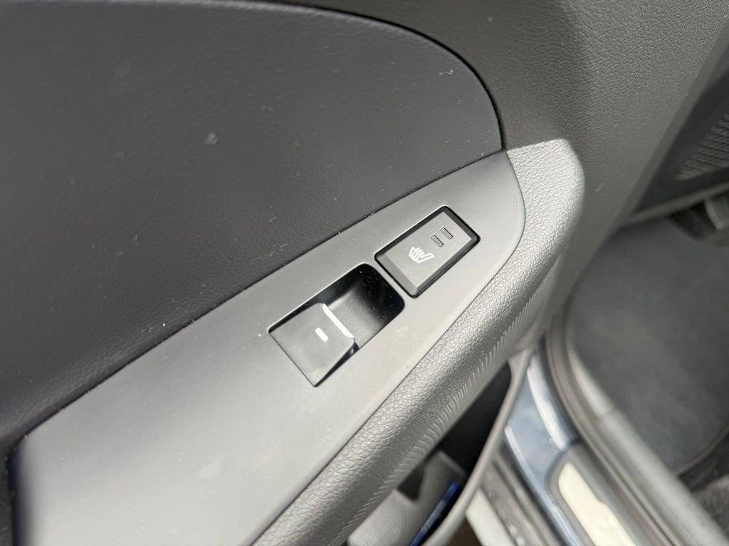 Used 2019 Hyundai Tucson Ultimate w/ Cargo Package image 18