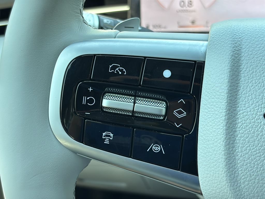 Certified 2026 Genesis GV70 2.5T Advanced AWD/4WD image 22