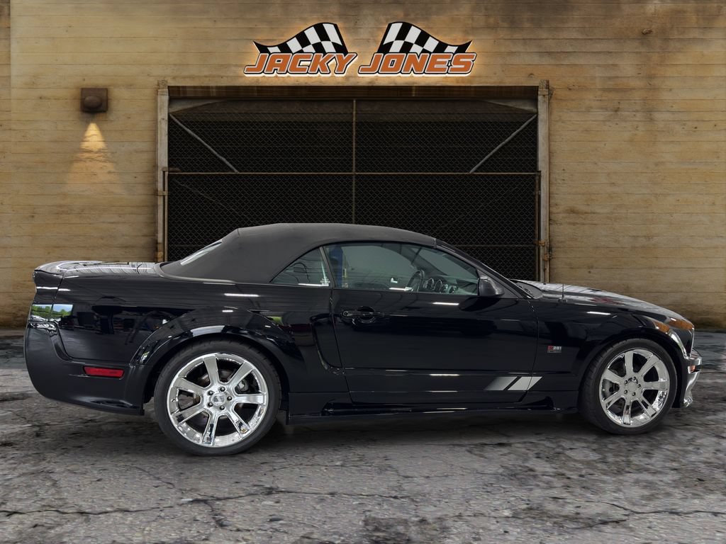Used 2006 Ford Mustang GT RWD image 12