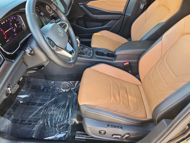 Certified 2024 Volkswagen Jetta SEL FWD image 7