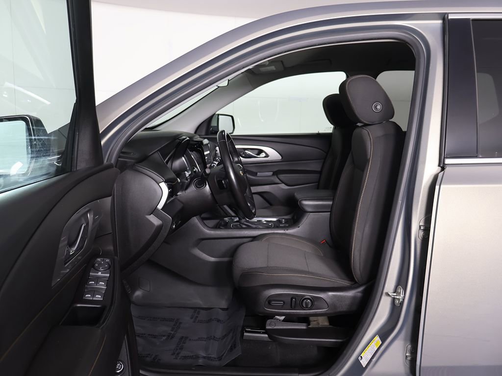 Used 2018 Chevrolet Traverse LT image 27
