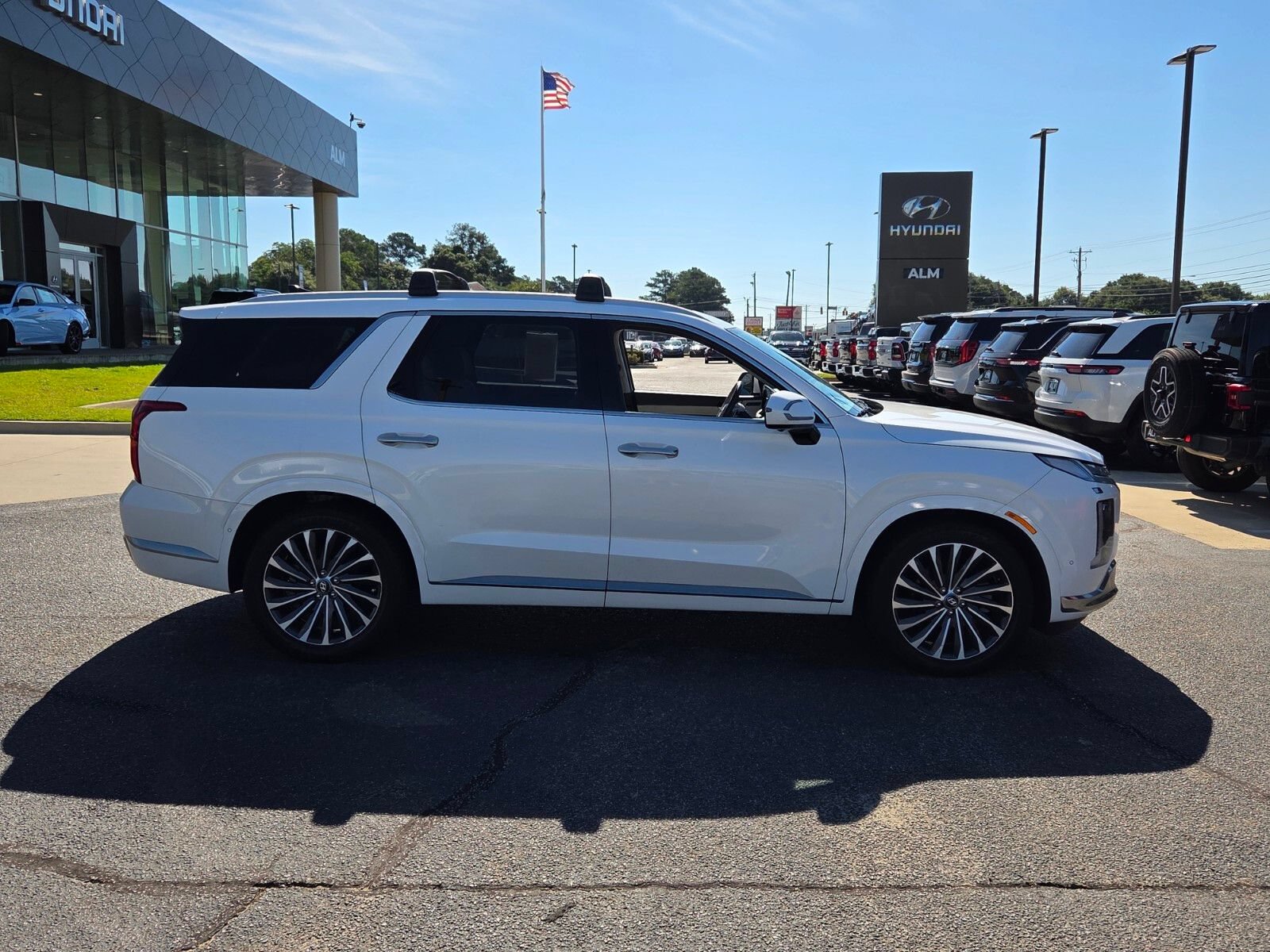 Used 2023 Hyundai Palisade Calligraphy AWD/4WD image 15