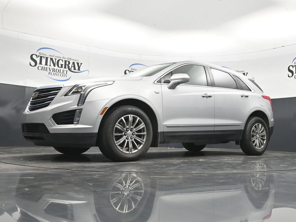 Used 2017 Cadillac XT5 Luxury w/ Driver Awareness Package FWD image 28