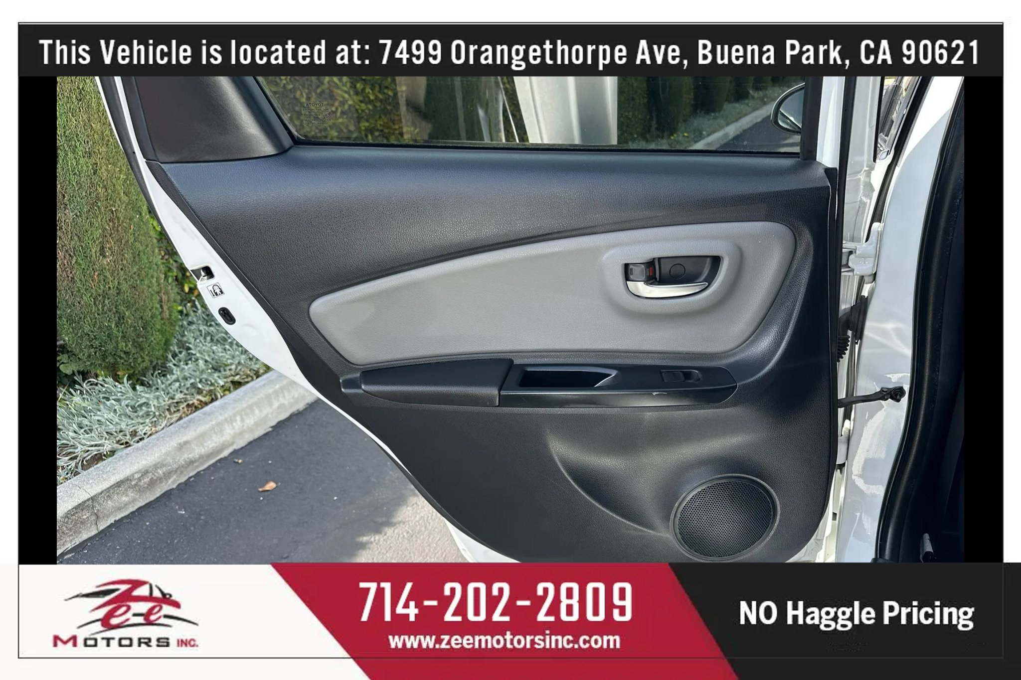 Used 2015 Toyota Yaris LE image 40