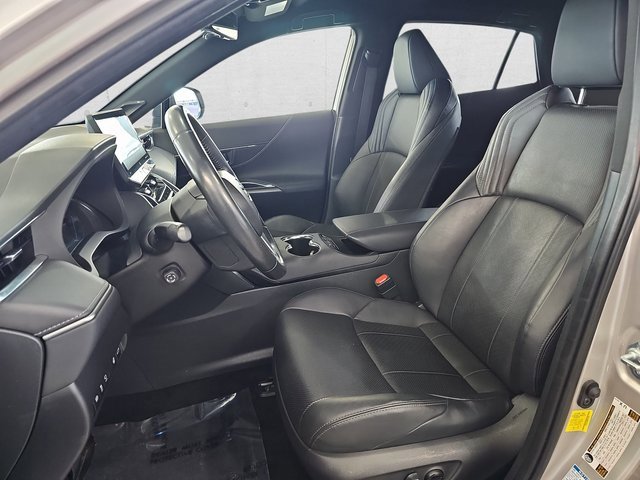 Used 2021 Toyota Venza image 15