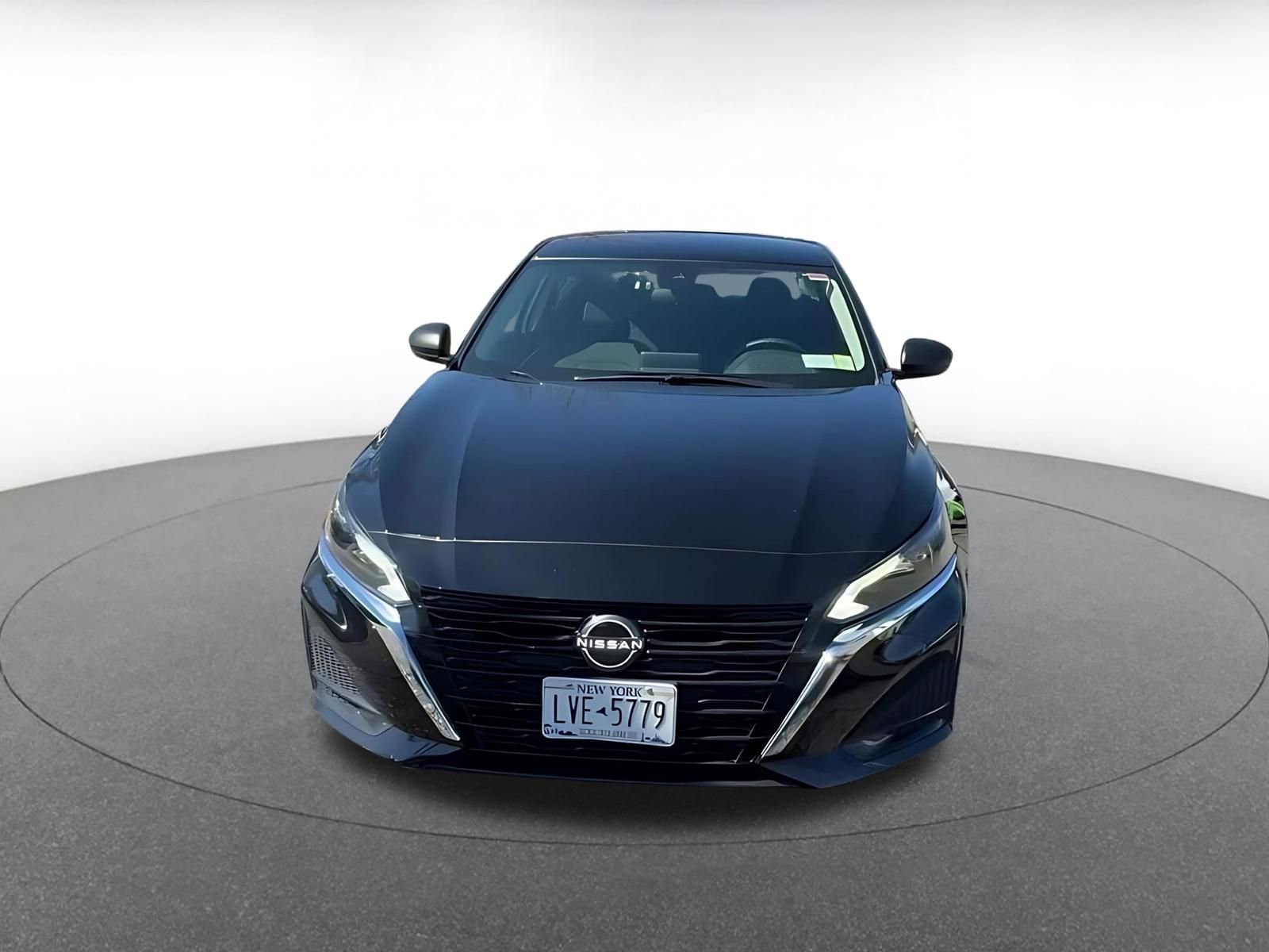 Used 2025 Nissan Altima 2.5 SV image 4