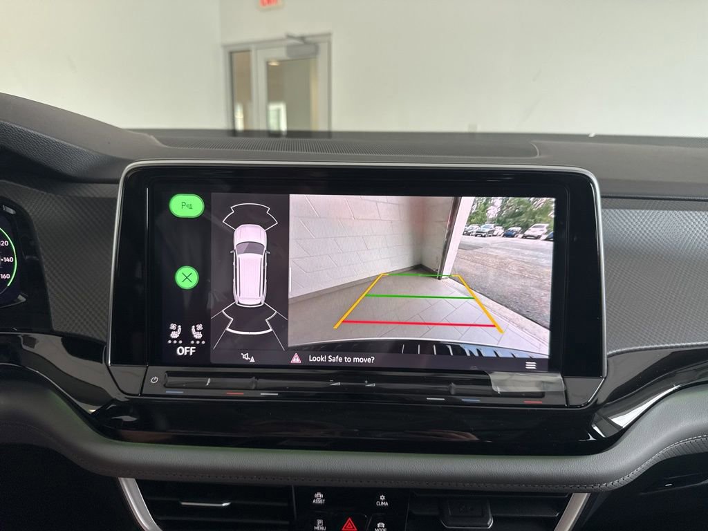 New 2025 Volkswagen Atlas Peak Edition SE image 21