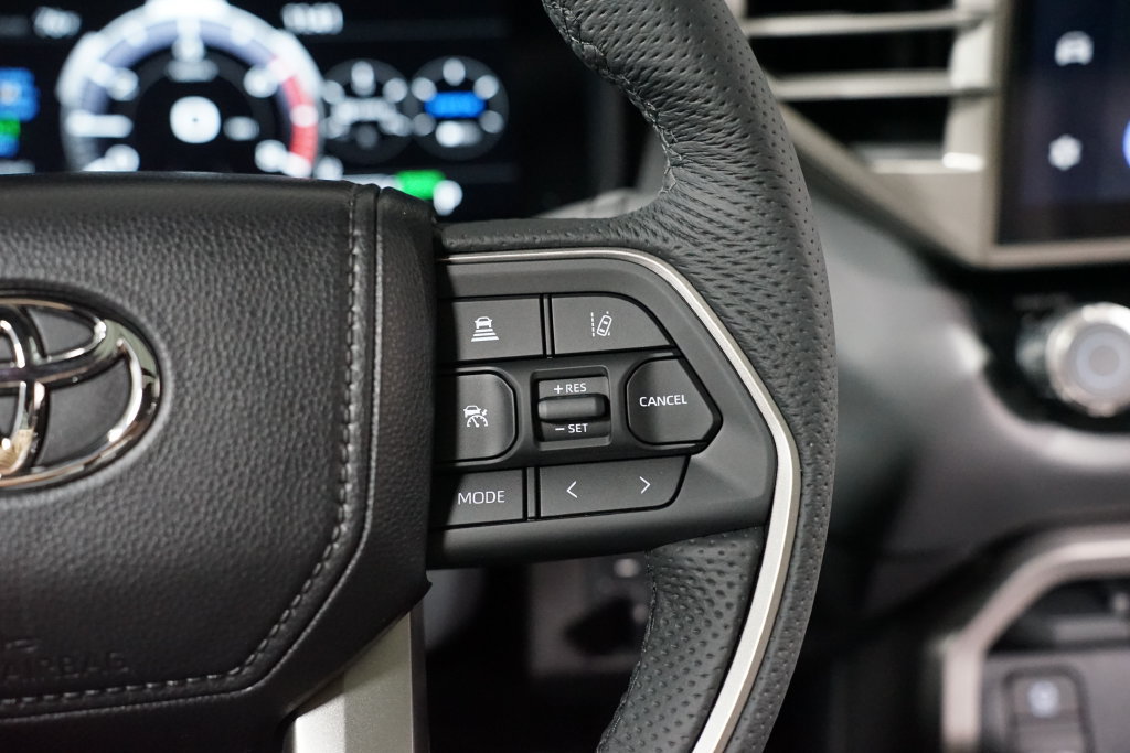 New 2026 Toyota Tundra Limited AWD/4WD image 15