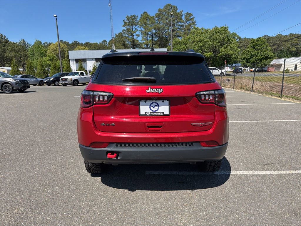 Used 2025 Jeep Compass Trailhawk AWD/4WD image 6