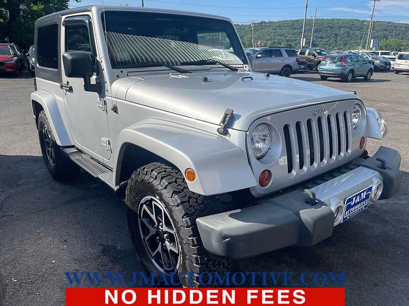 Used 2009 Jeep Wrangler Sahara w/ Dual Top Group AWD/4WD image 6