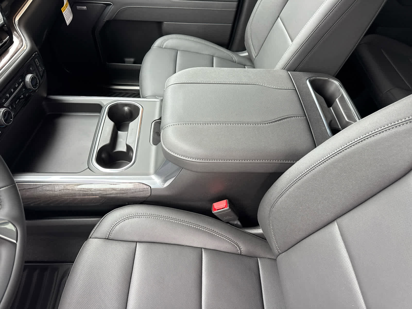 New 2026 Chevrolet Silverado 3500 LTZ w/ LTZ Convenience Package image 23