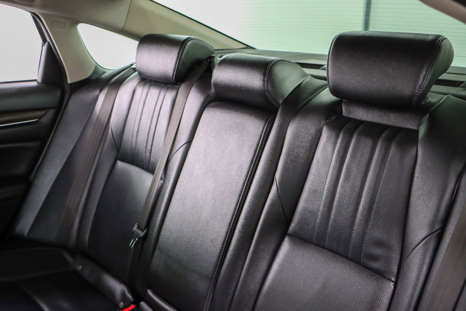 Used 2019 Honda Accord Touring image 25