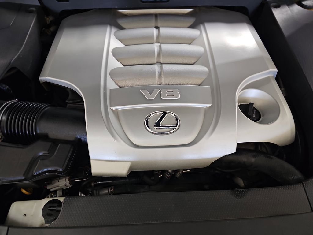 Used 2013 Lexus LX 570 4WD w/ Luxury Pkg image 31