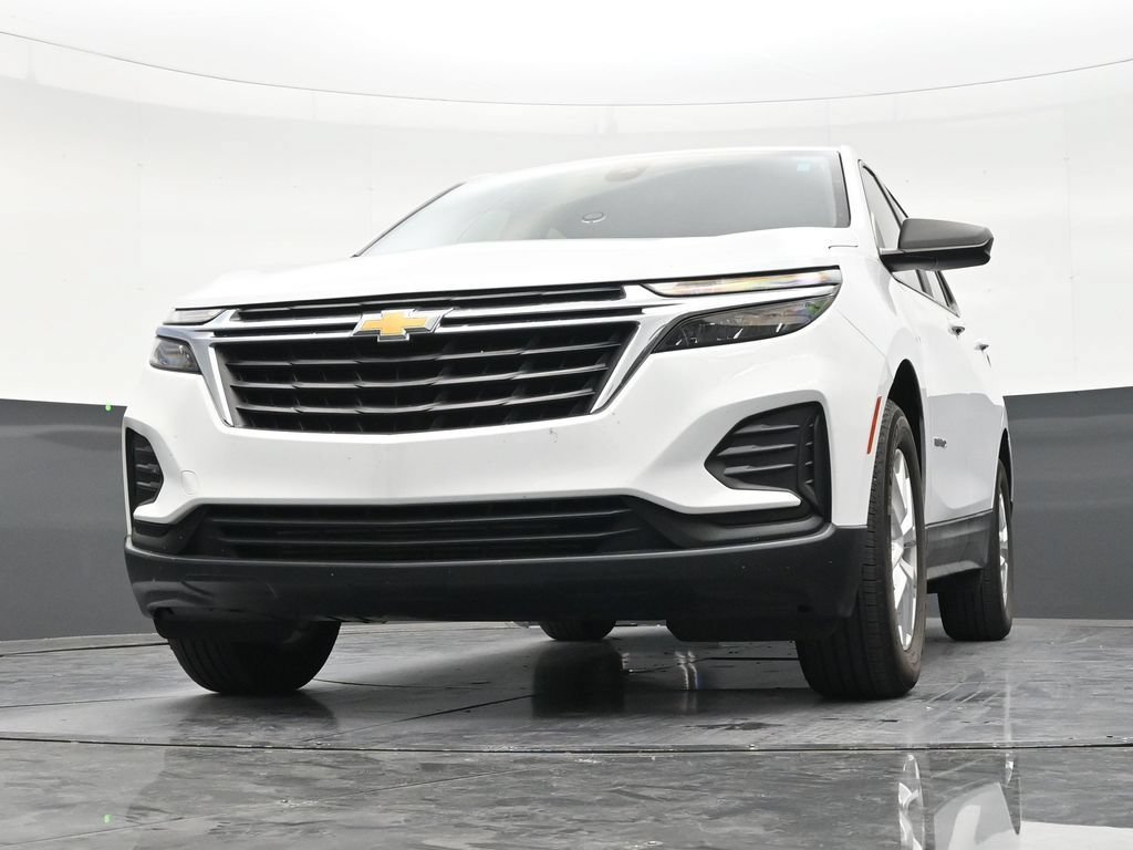 Used 2024 Chevrolet Equinox LS w/ LS Convenience Package FWD image 24