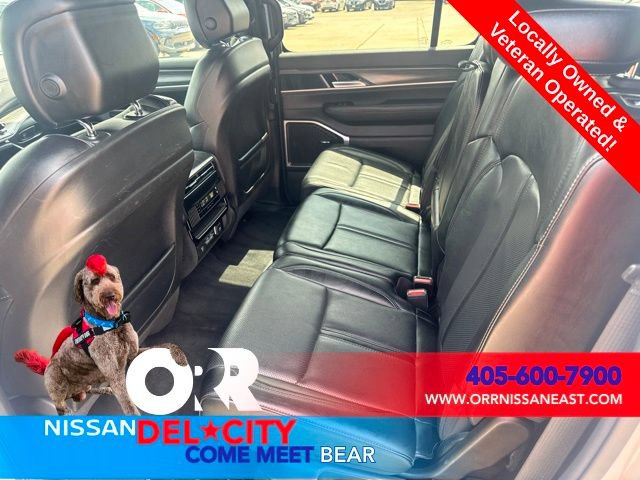 Used 2024 Jeep Wagoneer Series II w/ Flexible Seating Group AWD/4WD image 11