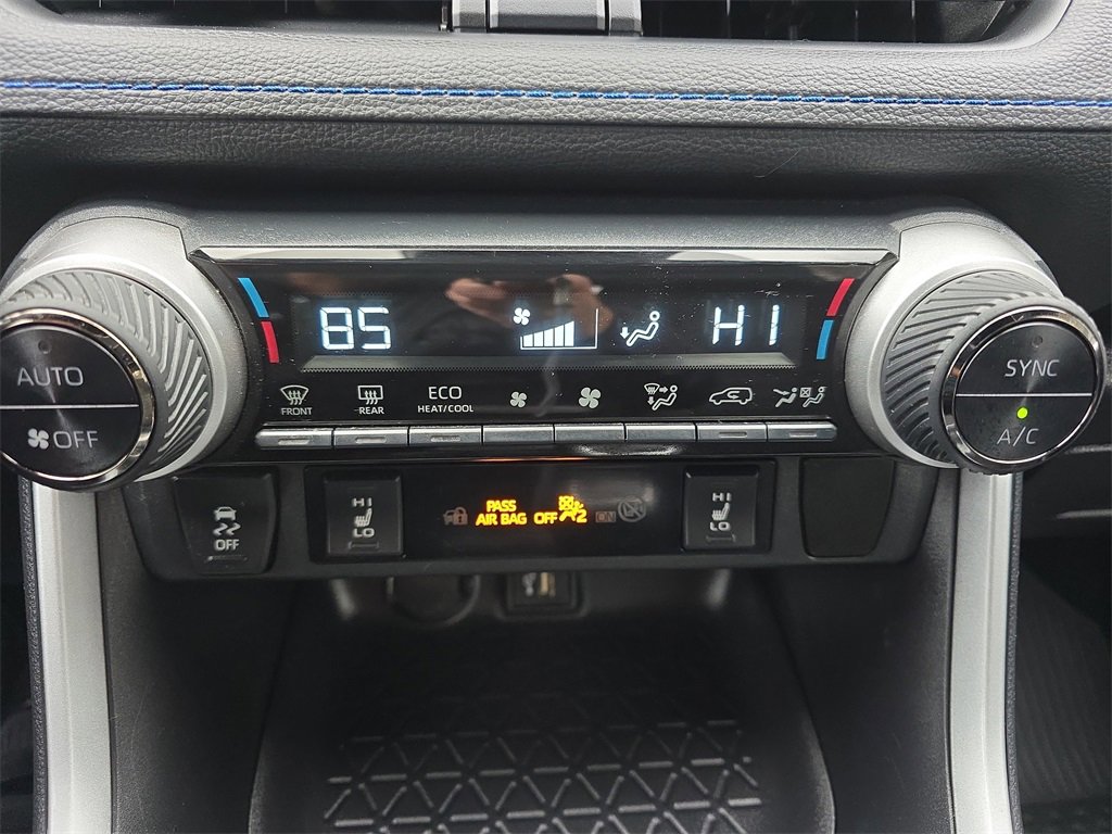 Used 2023 Toyota RAV4 SE w/ SE Grade Weather Package image 27